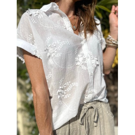 Chemise flowers blanche